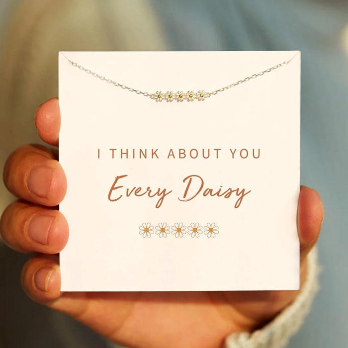Daisy Sweet Adjustable Alloy Bracelet With Card