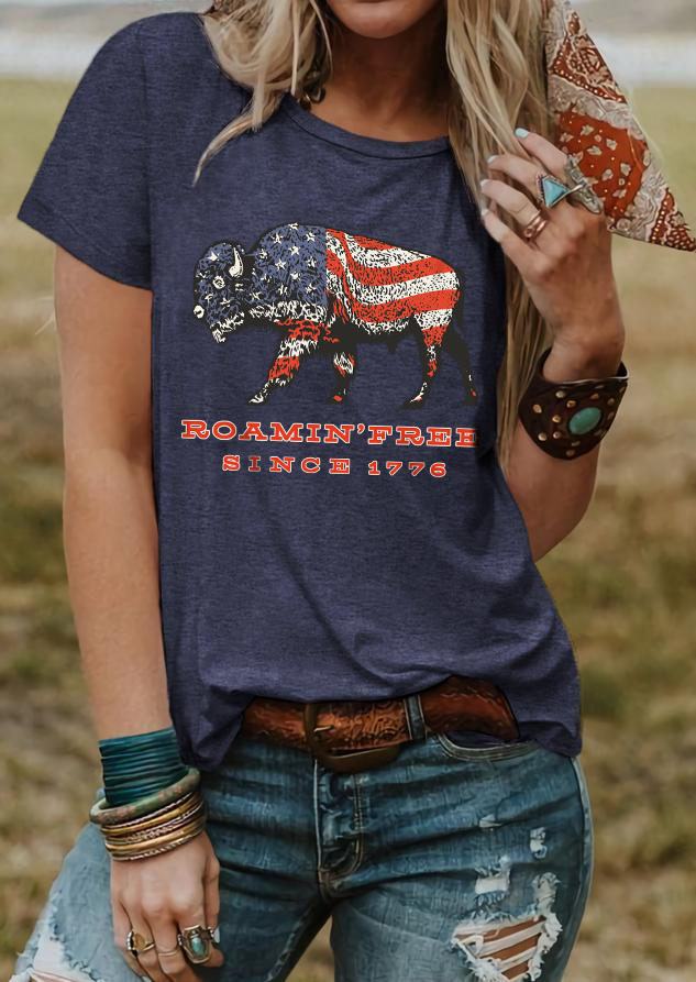 

Roamin' Free Since 1776 American Flag Highland Cattle T-Shirt Tee - Navy Blue, SCM016022