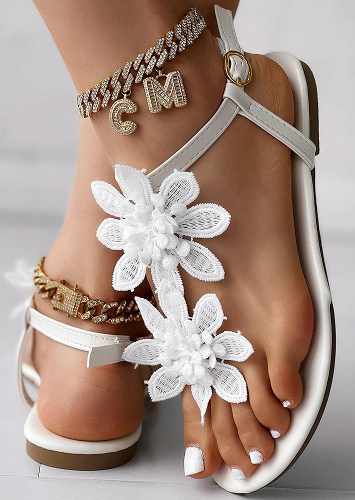 Floral Lace Flip Flops Flat Sandals Without Anklet - White