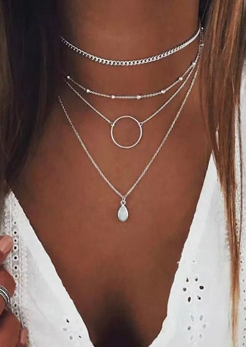 

Round Multi-Layered Pendant Necklace, Silver, SCM017666