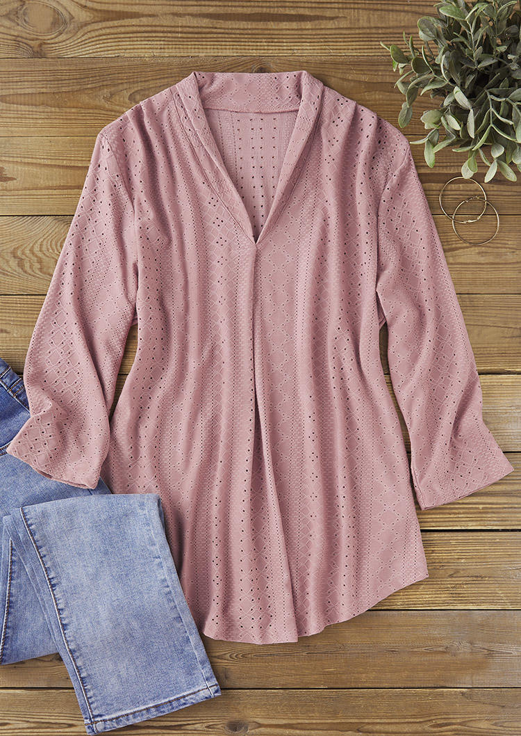 Hollow Out Three Quarter V-Neck Blouse - Pink