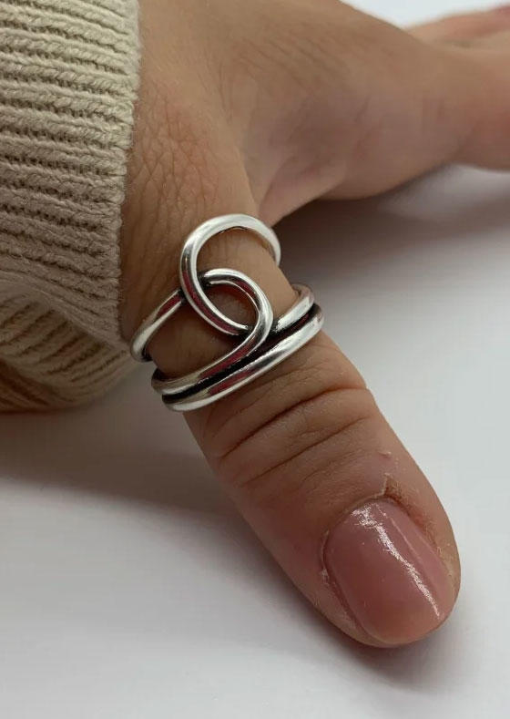 

Criss-Cross Hollow Out Alloy Ring, Silver, SCM018775
