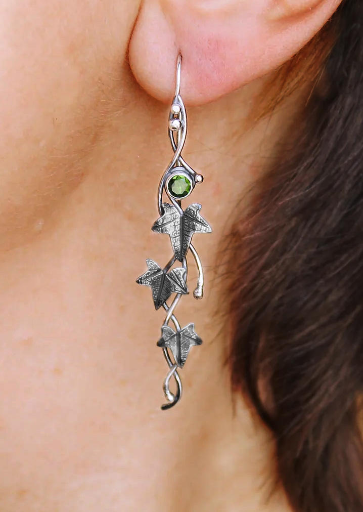 

Maple Leaf Drop Earrings, Silver, SCM019129