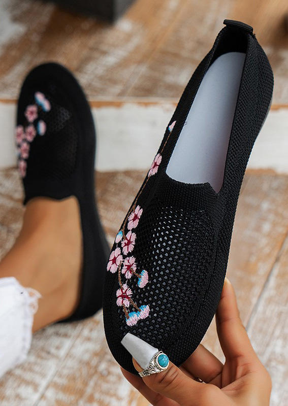 Floral Embroidery Hollow Out Flat Sneakers - Black