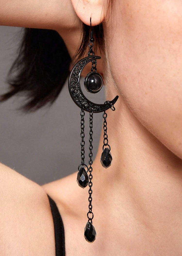 

Moon Tassel Earrings, Black, SCM020418